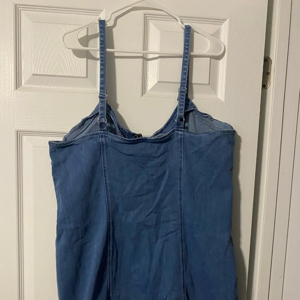 Dress - Picture 2 of 3